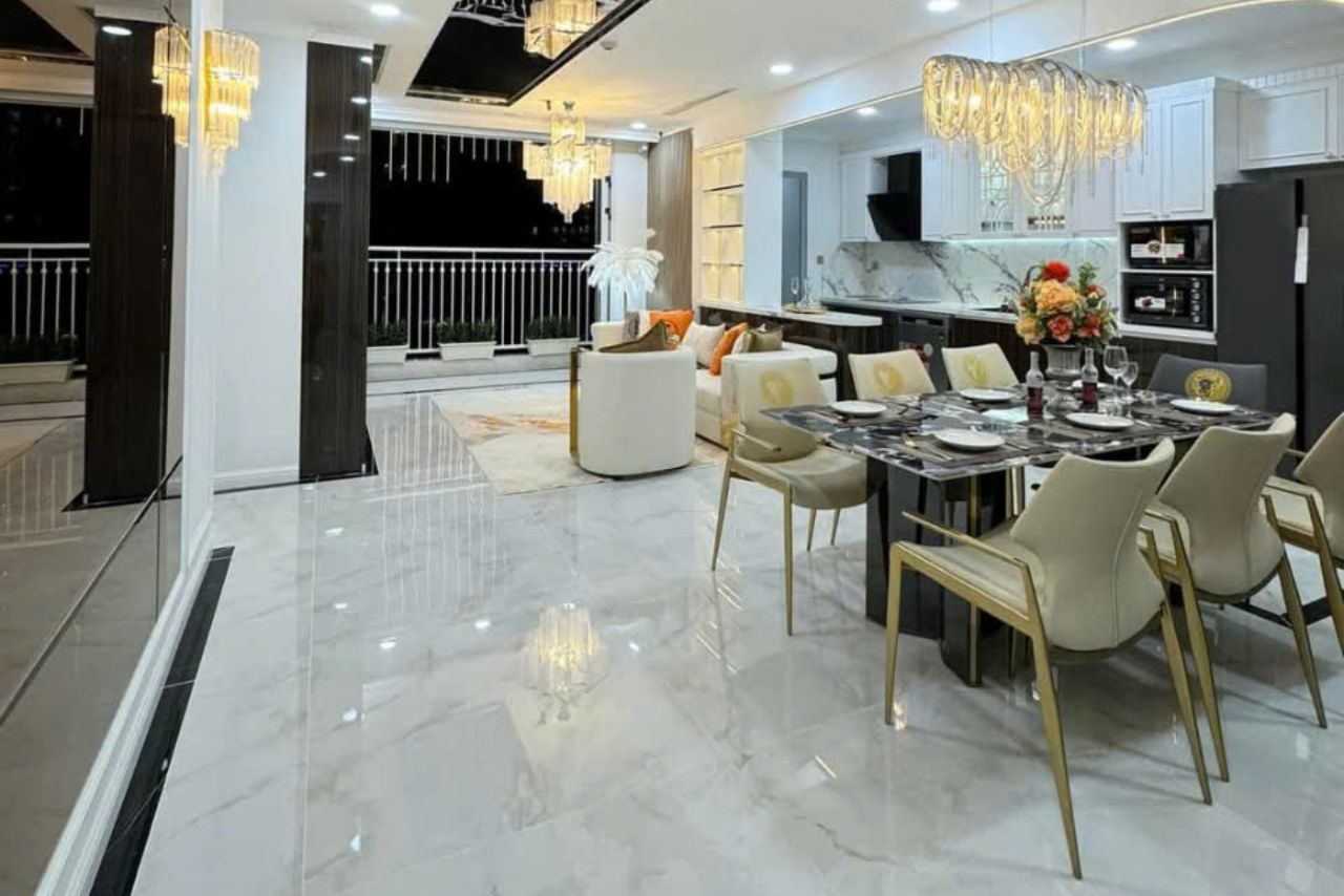 Bán căn hộ 4 phòng ngủ Vinhomes Bình Thạnh diện tích 150m2, nội thất mới decor (5)