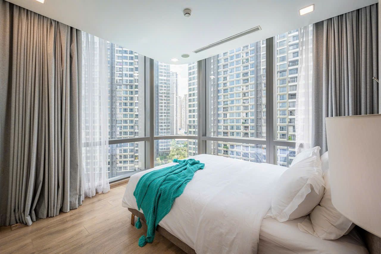Bán 3 phòng ngủ Landmark 81 Vinhomes 106m2, hướng mát view biệt thự, nội thất đầy đủ4
